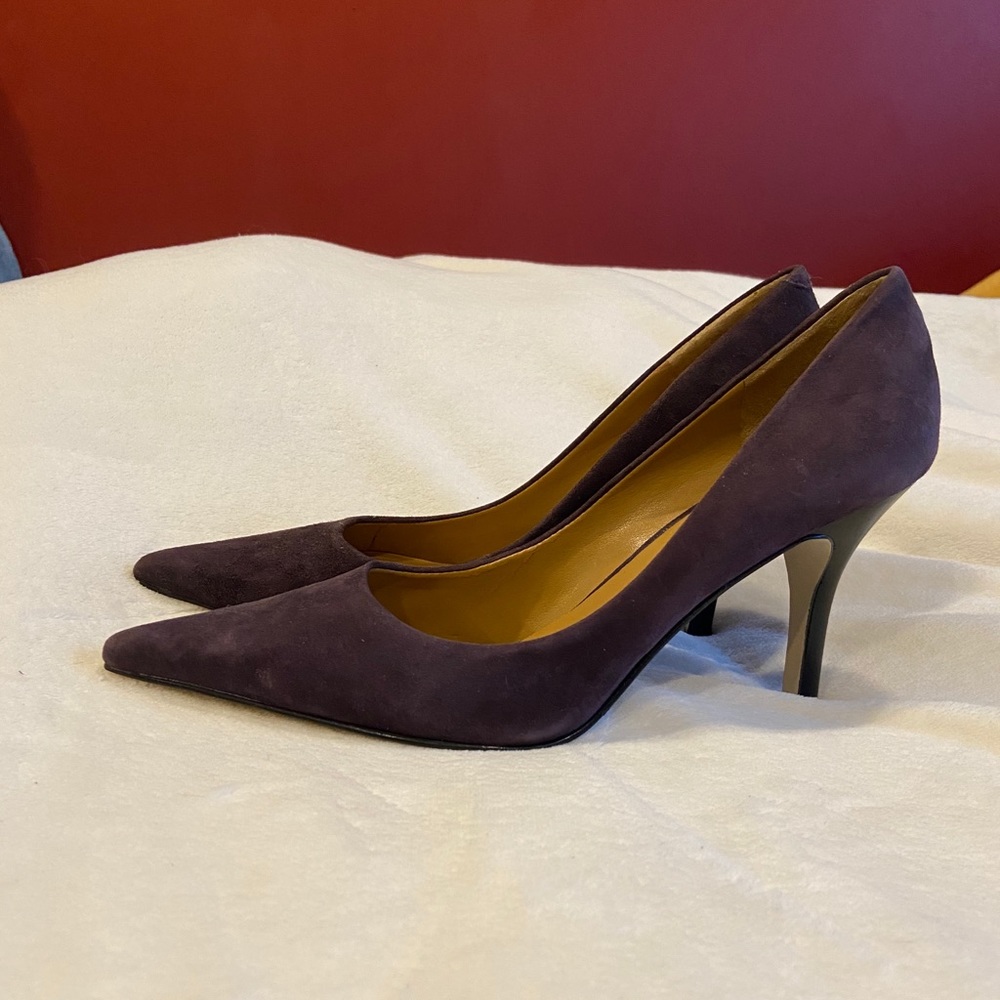 Nine West Pointed-toe Suede Heels; Sz. 8